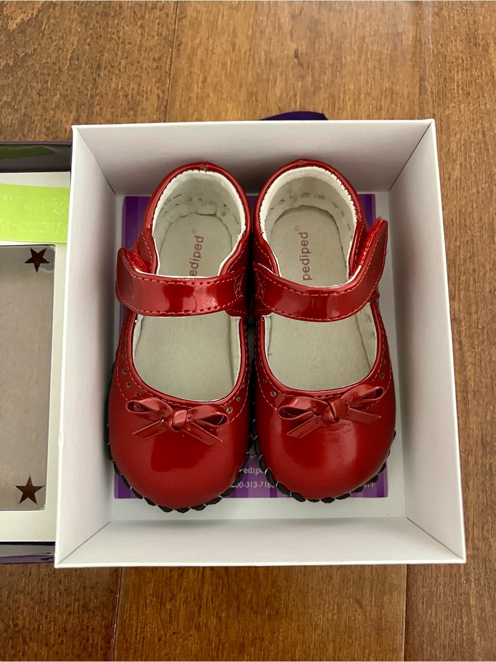 New pediped Isabella Red Patent Mary Jane shoes 18-24 months